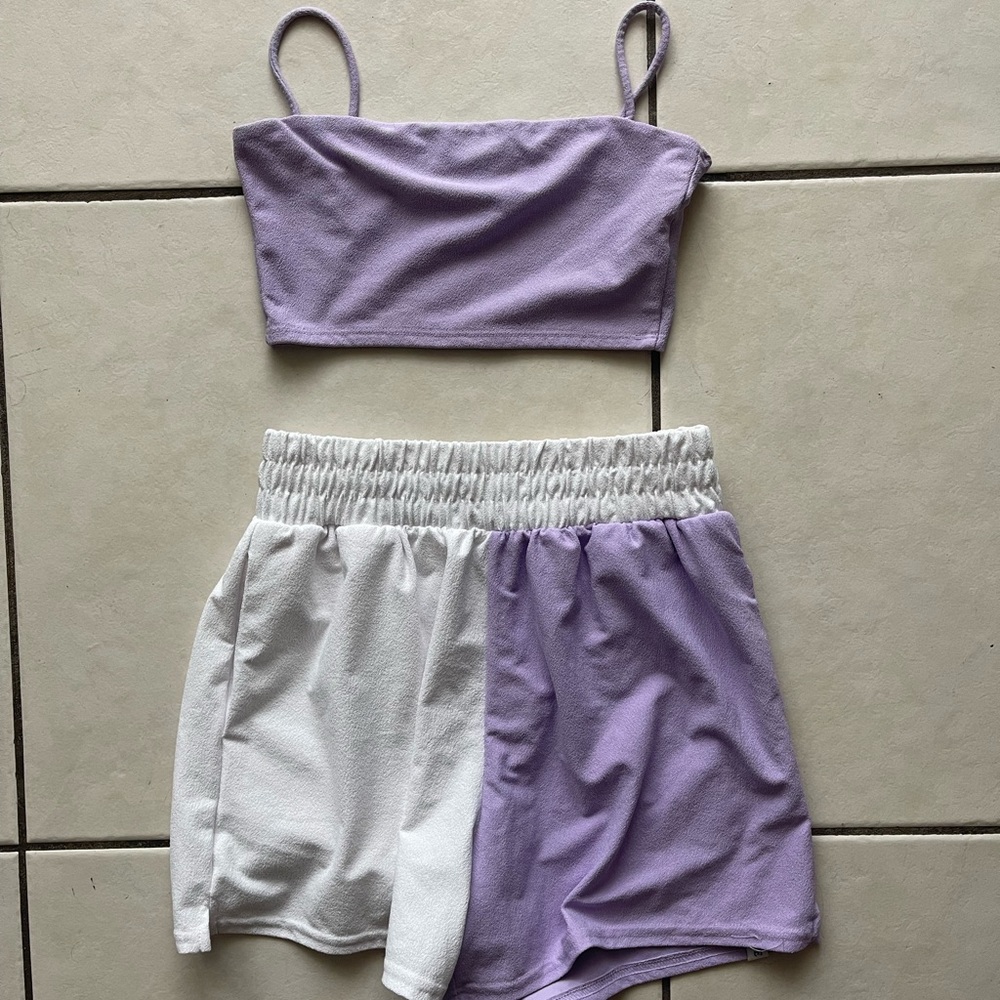 Airbrush Icon Top & Airbrush Fame Shorts.